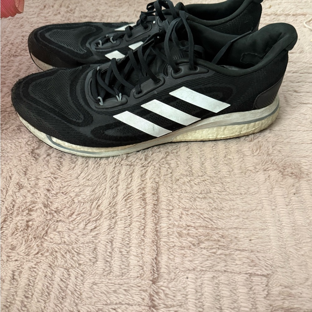 Adidas Men's Black and White Sneakers